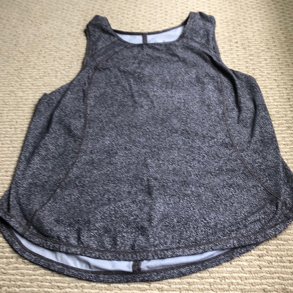 Lululemon tank black and white marled size 6 EUC